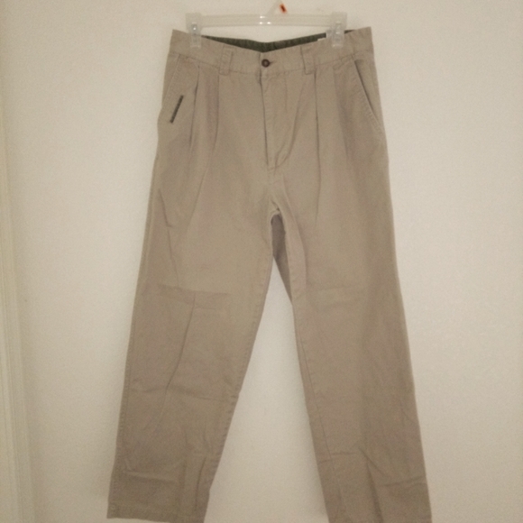 J. Riggings, men's Khakis pleated pants. - Picture 5 of 11